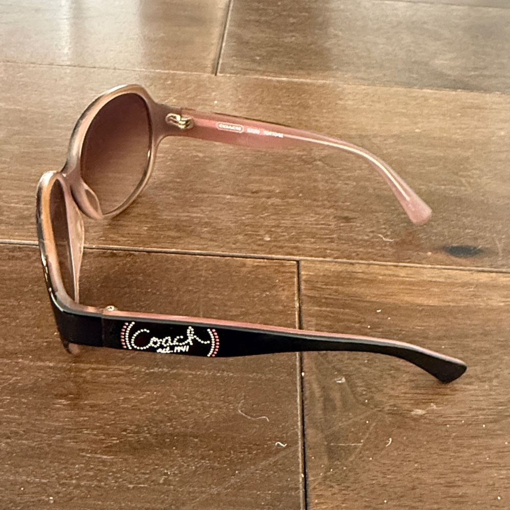 Coach Sunglasses - Picture 2 of 4